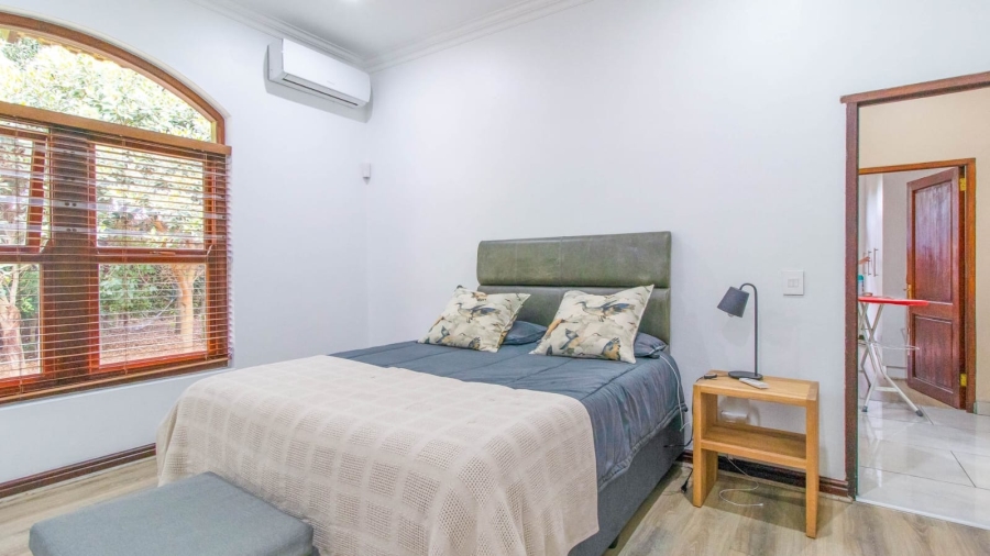 5 Bedroom Property for Sale in Klein Zevenwacht Western Cape